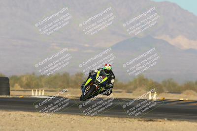 media/Dec-07-2024-CVMA (Sat) [[21c5f1ef85]]/Race 12-Supersport Middleweight/